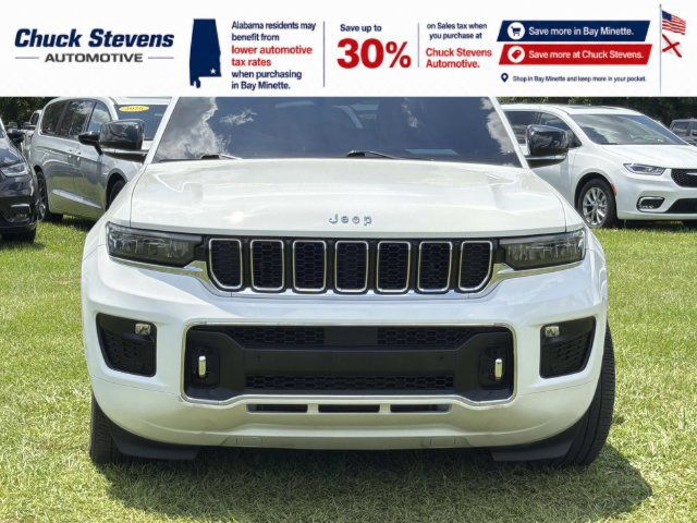 Used 2022 Jeep Grand Cherokee Overland AWD/4WD image 3
