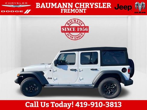 Used 2024 Jeep Wrangler Unlimited Sport AWD/4WD image 8