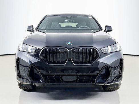 New 2026 BMW X6 xDrive40i w/ Climate Comfort Package image 2