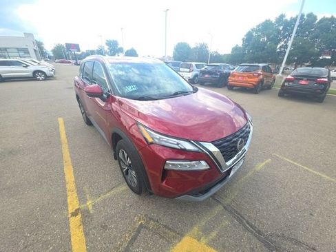 Used 2021 Nissan Rogue SV w/ Premium Package AWD/4WD image 1