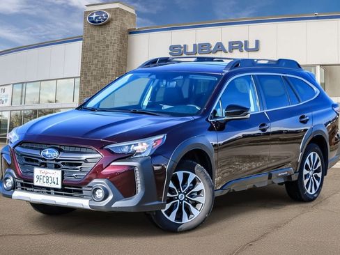 Used 2023 Subaru Outback Limited image 1