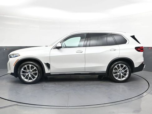 Used 2024 BMW X5 xDrive40i w/ Premium Package AWD/4WD image 6