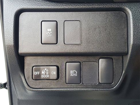 Used 2022 Toyota Tacoma SR5 image 21