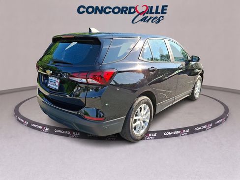 Used 2023 Chevrolet Equinox LS FWD image 6
