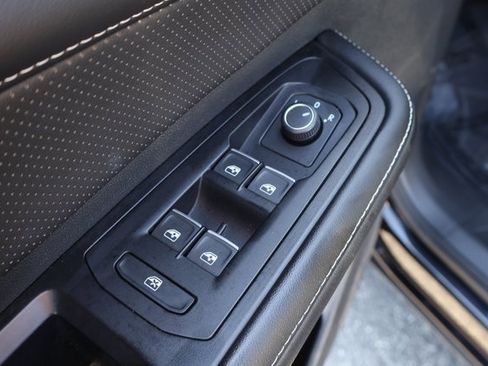 Certified 2024 Volkswagen Atlas SE image 11