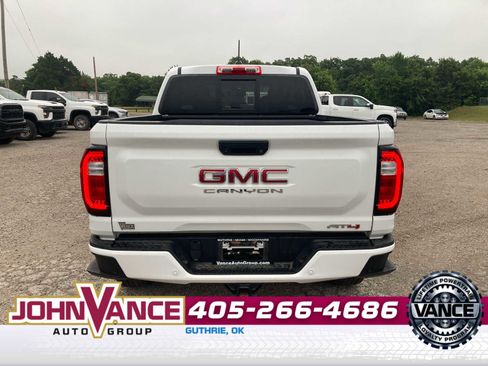 Used 2025 GMC Canyon AT4 w/ Technology Plus Package AWD/4WD image 6