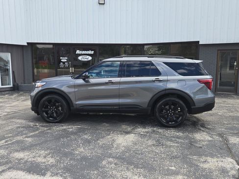 Used 2024 Ford Explorer ST-Line w/ Class IV Trailer Tow Package AWD/4WD image 9