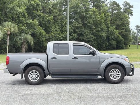 Used 2020 Nissan Frontier SV RWD image 24