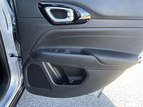 New 2026 Jeep Compass Latitude image 23