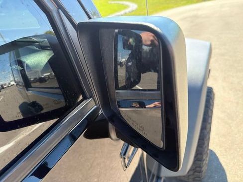 Used 2015 Jeep Wrangler Sport AWD/4WD image 6