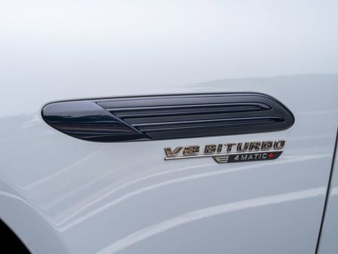 Used 2022 Mercedes-Benz SL 63 AMG 4MATIC image 29