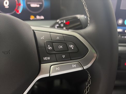 New 2026 Volkswagen Tiguan S image 16