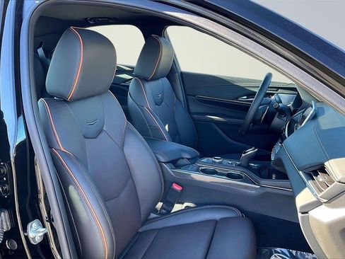 Used 2025 Cadillac CT4 V image 7