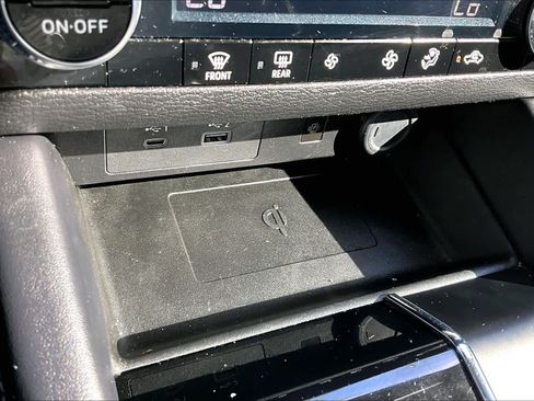 Used 2024 Mitsubishi Outlander SE FWD image 35