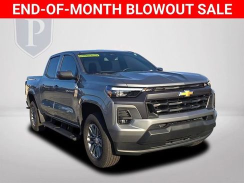 New 2025 Chevrolet Colorado LT w/ LT Convenience Package image 13