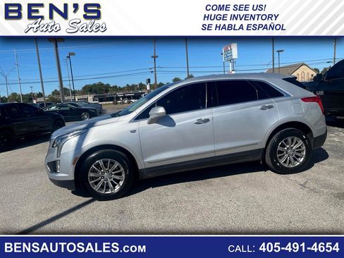 Used 2017 Cadillac XT5 Luxury image 1