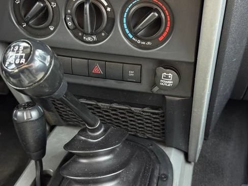 Used 2009 Jeep Wrangler X AWD/4WD image 9