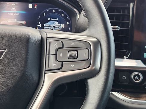 Used 2023 Chevrolet Silverado 1500 LT AWD/4WD image 29