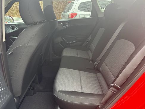 Used 2021 Kia Soul S image 19