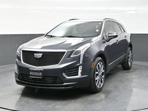 Certified 2022 Cadillac XT5 Sportv w/ LPO, Floor Liner Package AWD/4WD image 2