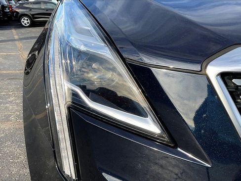 Used 2021 Cadillac XT5 Premium Luxury image 32