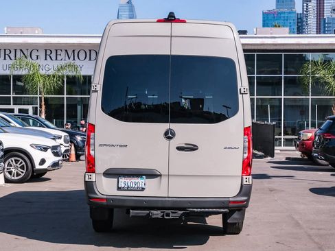 Used 2023 Mercedes-Benz Sprinter 2500 image 5
