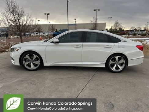 Used 2019 Honda Accord Touring image 4