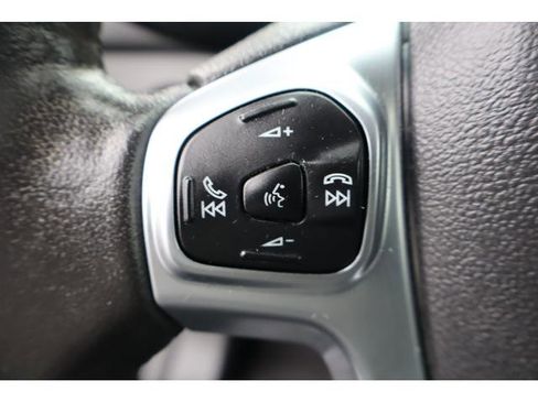Used 2017 Ford Fiesta Titanium image 12