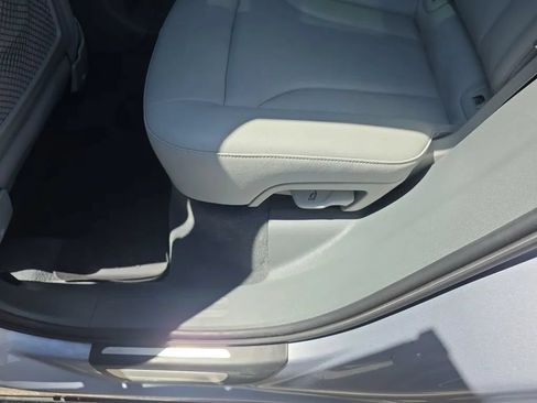 Used 2016 Audi Q5 2.0T Premium Plus w/ Technology Package AWD/4WD image 28
