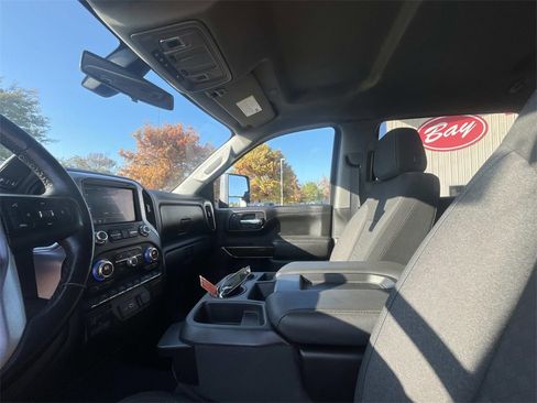 Used 2021 GMC Sierra 1500 SLE w/ Driver Alert Package I image 10