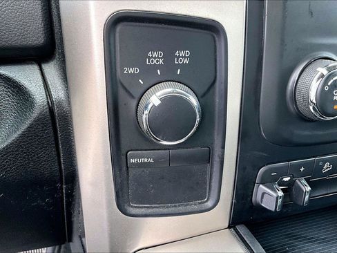 Used 2017 RAM 2500 SLT AWD/4WD image 36