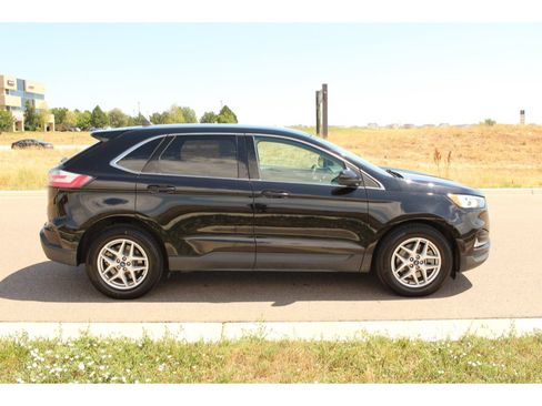 Used 2021 Ford Edge SEL w/ Convenience Package image 6