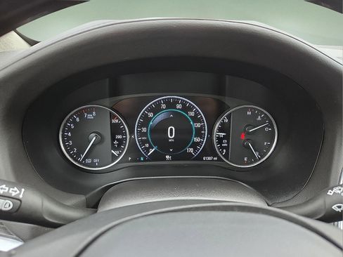 Certified 2019 Buick Enclave Avenir w/ Avenir Technology Package AWD/4WD image 23