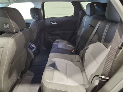 Used 2025 Chevrolet Blazer LT image 19