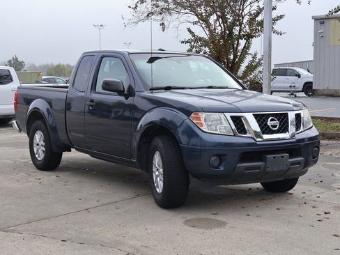 Used 2016 Nissan Frontier SV image 21