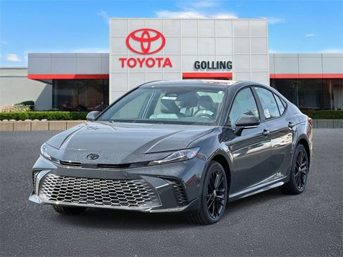 New 2026 Toyota Camry SE image 6