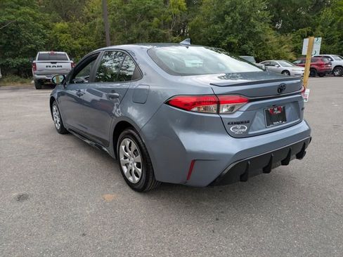 Used 2024 Toyota Corolla SE FWD image 6