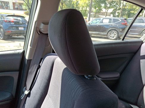 Used 2012 Honda Accord LX image 17
