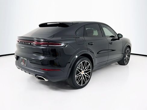 New 2026 Porsche Cayenne Coupe AWD/4WD image 9