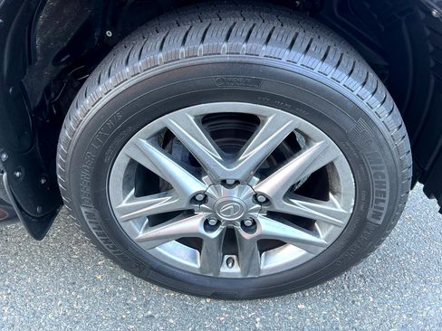 Used 2013 Lexus LX 570 4WD image 36