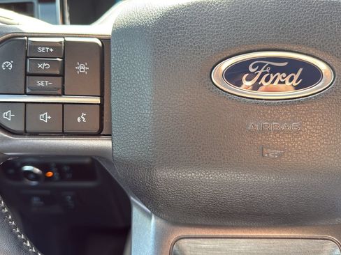 Used 2023 Ford F150 Lariat AWD/4WD image 16