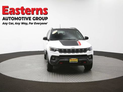 Used 2025 Jeep Compass Trailhawk AWD/4WD image 49