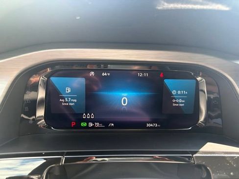Used 2025 Volkswagen Atlas Cross Sport SE AWD/4WD image 19