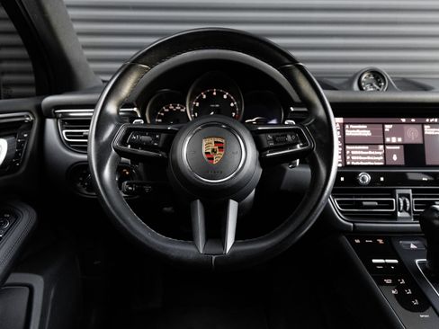 Used 2023 Porsche Macan AWD/4WD image 17