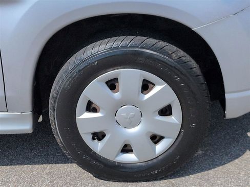 Used 2011 Mitsubishi Outlander Sport ES FWD image 10