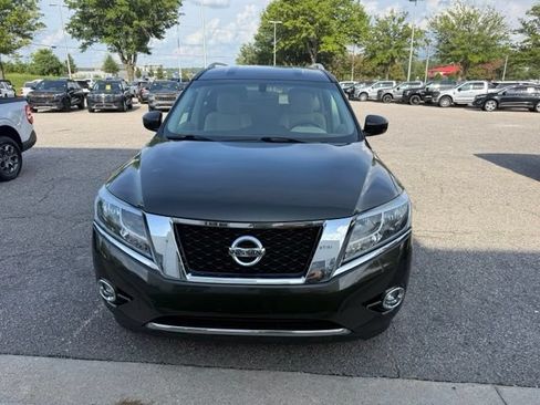 Used 2016 Nissan Pathfinder SV FWD image 12
