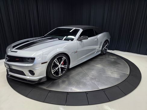 Used 2011 Chevrolet Camaro SS w/ RS Package RWD image 10