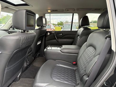 Used 2020 INFINITI QX80 Luxe w/ Sensory Package AWD/4WD image 18