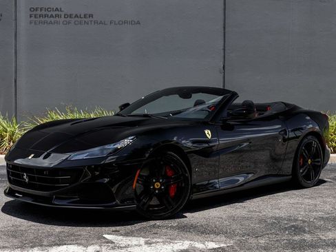 Used 2023 Ferrari Portofino M RWD image 1