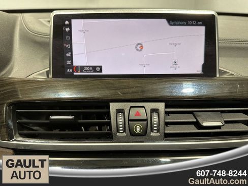 Used 2022 BMW X1 xDrive28i w/ M Sport Package image 11